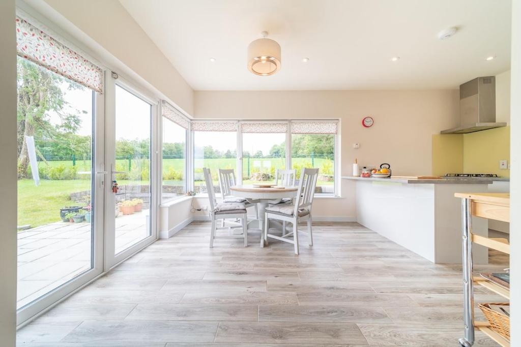 2 Bed Waterfront Property - Close To Courtmacsherry Cork Ngoại thất bức ảnh
